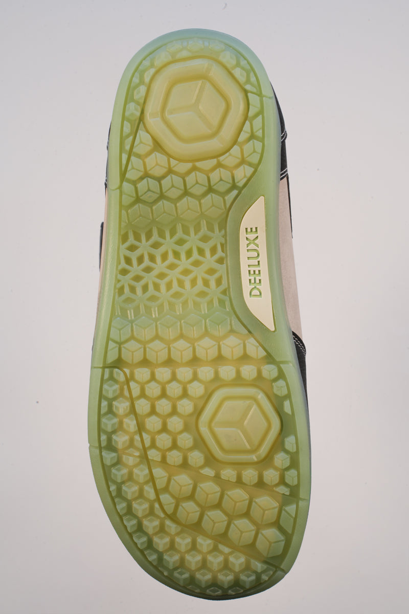 Load image into Gallery viewer, Deeluxe DNA Snowboard Boot 2026
