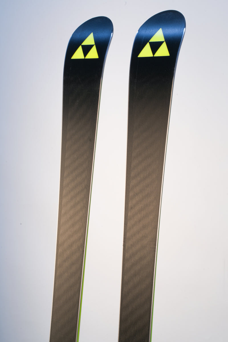 Load image into Gallery viewer, Fischer RC4 Noize GS M-Plate Jr. Race Ski 2027 (Bindings Not Included)
