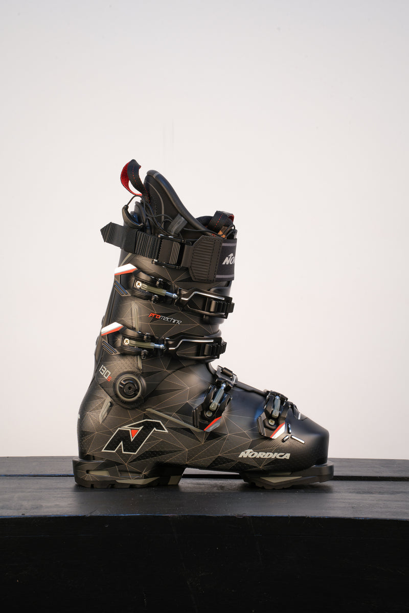 Load image into Gallery viewer, Nordica W27 Promachine 3 130 S Camo Blk
