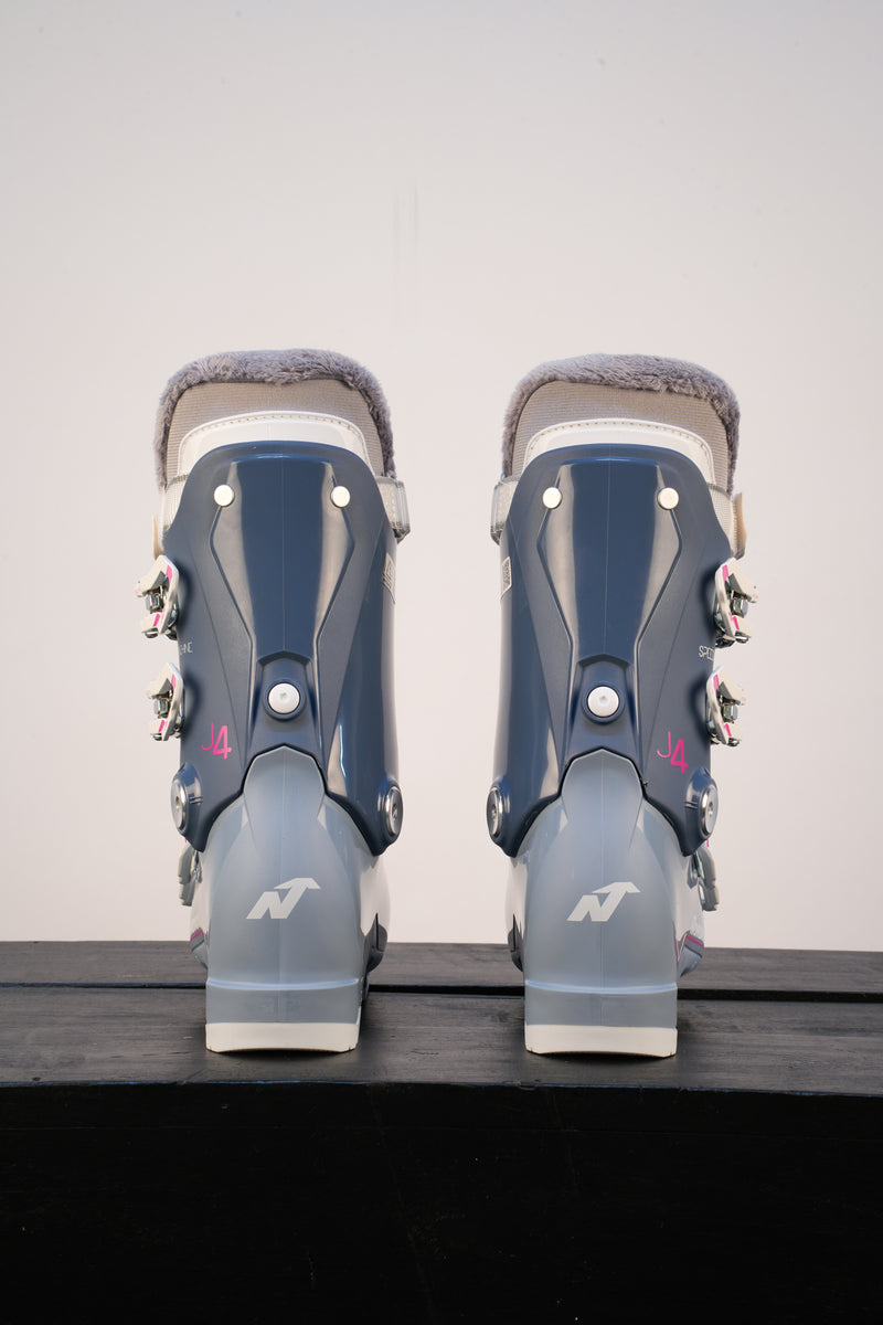 Load image into Gallery viewer, Nordica W27 Speedmachine J 4 Girl Blu/Lt Blu/Fucs
