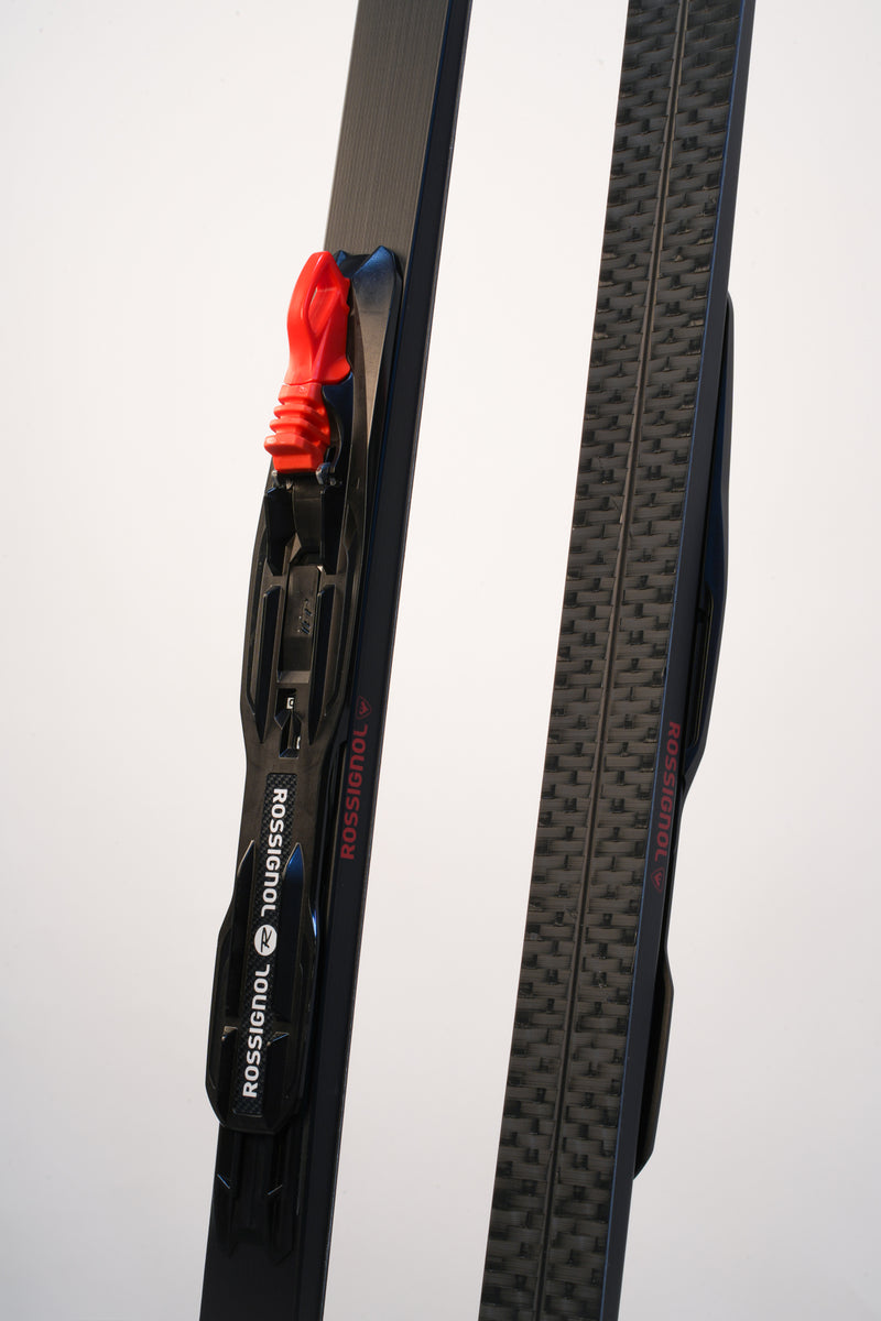 Load image into Gallery viewer, Rossigonol Evo ACT 55 Junior Waxless Classic Ski
