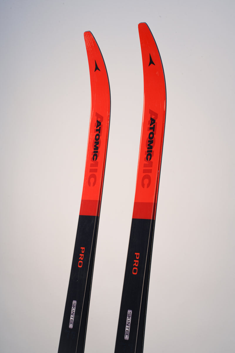 Load image into Gallery viewer, Atomic Pro C1 Skintec Junior Ski + Prolink Binding
