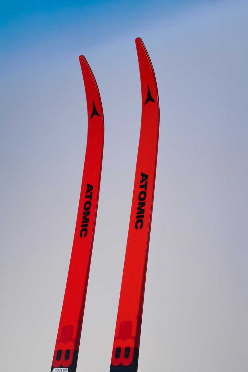 Load image into Gallery viewer, Atomic Redster C8 Skintec Ski Set
