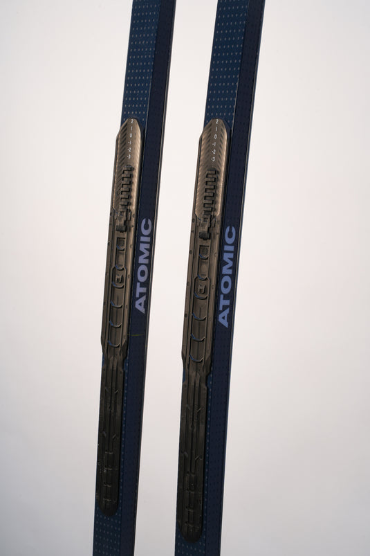 Atomic Redster C8 Skintec Ski Set