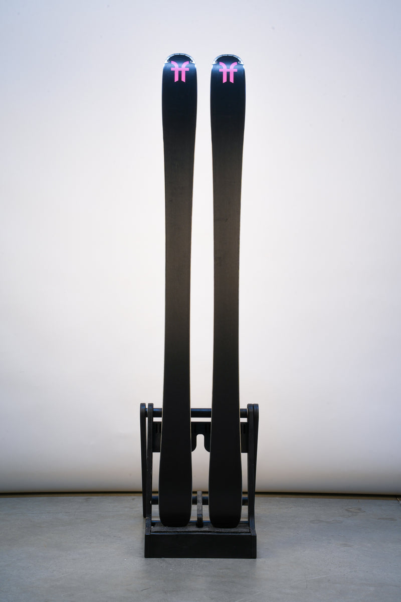 Load image into Gallery viewer, Faction W27 Prodigy 0 Skis + M10 GW Binding 2027
