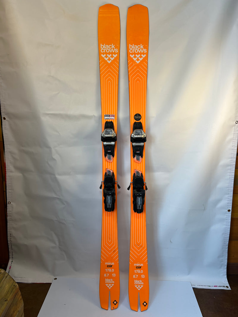 Load image into Gallery viewer, Demo Black Crows Mirus Cor 178cm w/ Marker Griffon 13 Demo Binding
