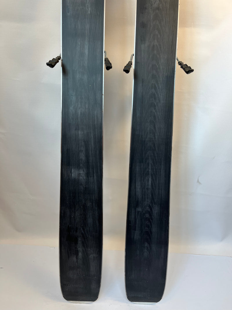 Load image into Gallery viewer, Demo Stereo Apex V3 178cm Ski w/ Marker Griffon 13 Demo Binding
