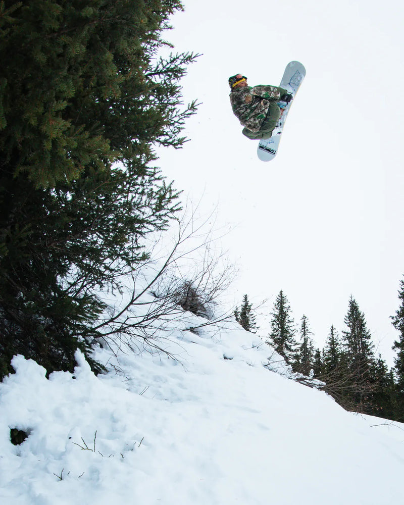 Load image into Gallery viewer, Thirty-Two XXX Fava Pro Snowboard 2027
