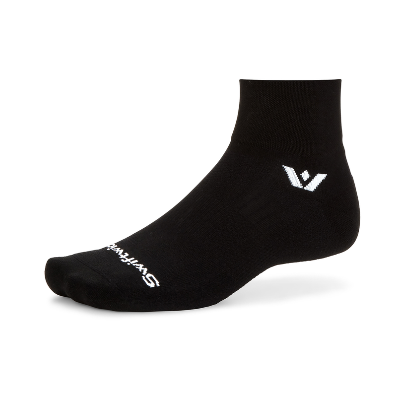 Load image into Gallery viewer, Swiftwick Aspire Quarter Crew Circuit

