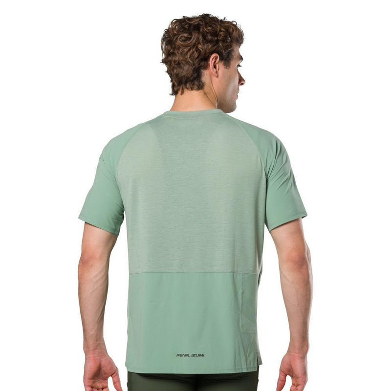 Load image into Gallery viewer, Pearl Izumi Expedition Merino Short Sleeve Jersey - Gear West

